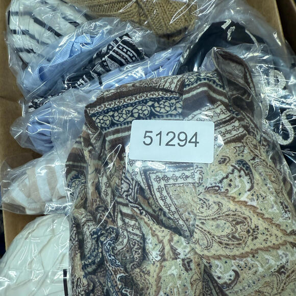 Jaclyn Smith Shirt Women 3X Plus Gray Geometric Button Up Collared Short Sleeve - Picture 6 of 6